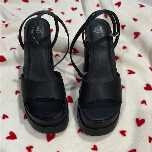 Wild Fable Black Platform Heels with Chunky Sole size 7.5 - Picture 2 of 5